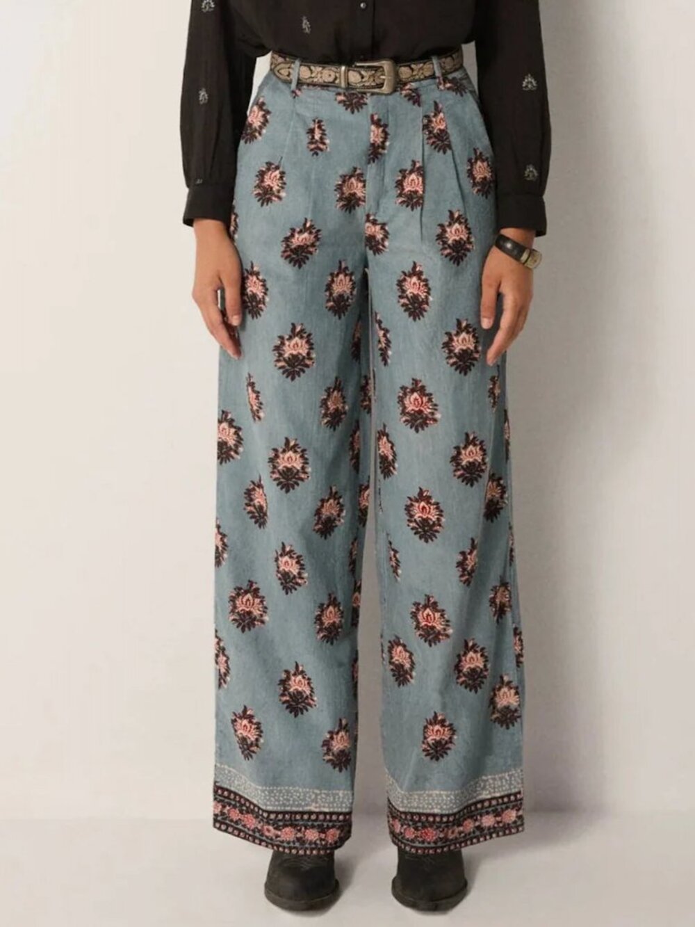 Maison Hotel corduroy pants